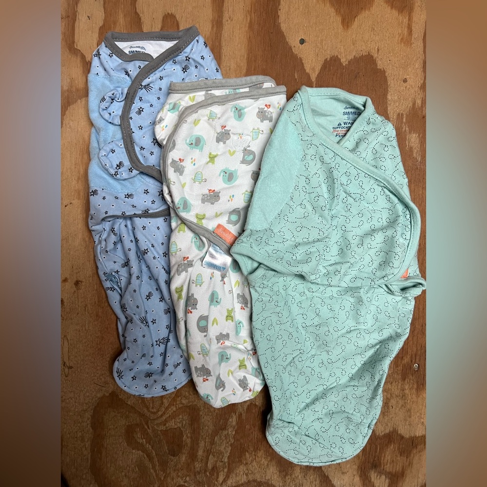 SwaddleMe Set of 3 Velcro Original Swaddles EUC